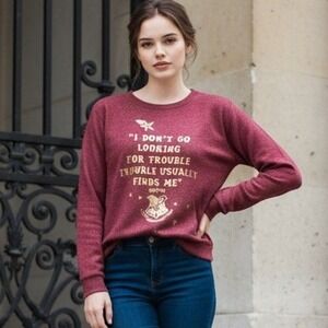 Harry Potter XS Womens Burgundy Gold Foil Trouble Graphic Sweatshirt XS USA‎ 2-4